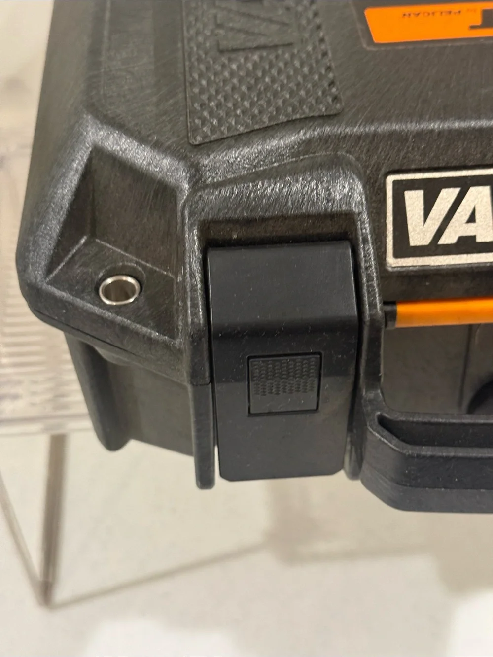 NEW Vault by Pelican Black Lockable Hard Case ~ Small Pistol V100